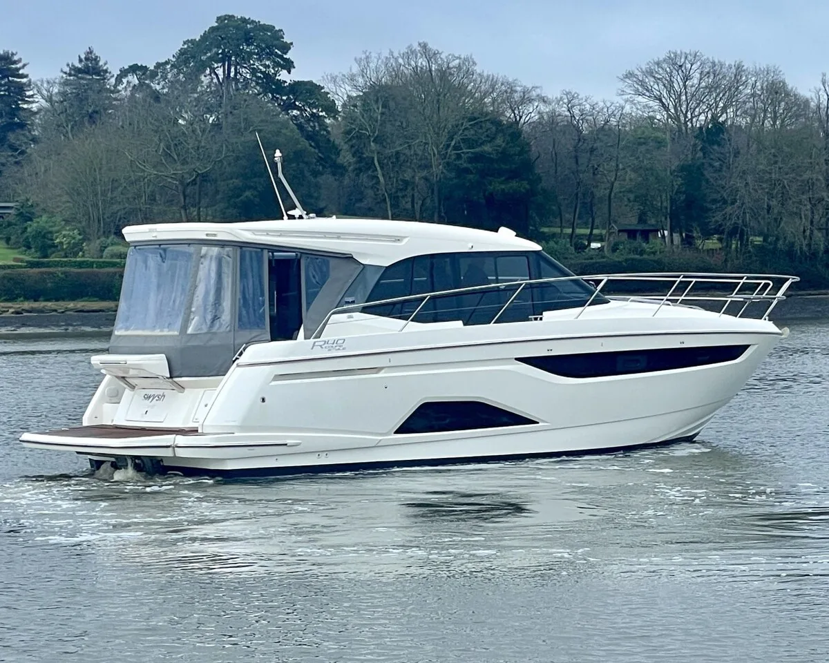 Bavaria Yachts R40 gebraucht - Foto 1 Bavaria Yachts R40 gebraucht - Foto 1