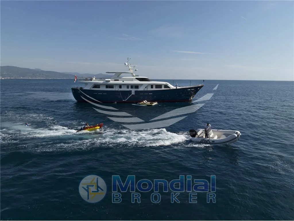 Benetti SD 108 usato - foto 1