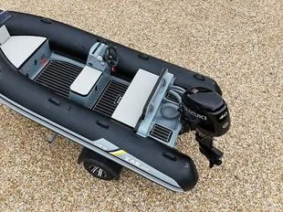 Zar mini LUX 13 3.9m Console RIB + Honda Outboard used - photo 1