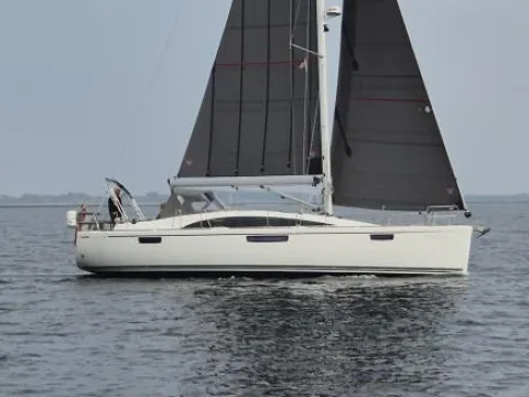 Bavaria Yachts Vision 42 used - photo 1