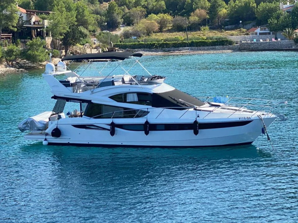 Galeon 420 FLY gebraucht - Foto 1