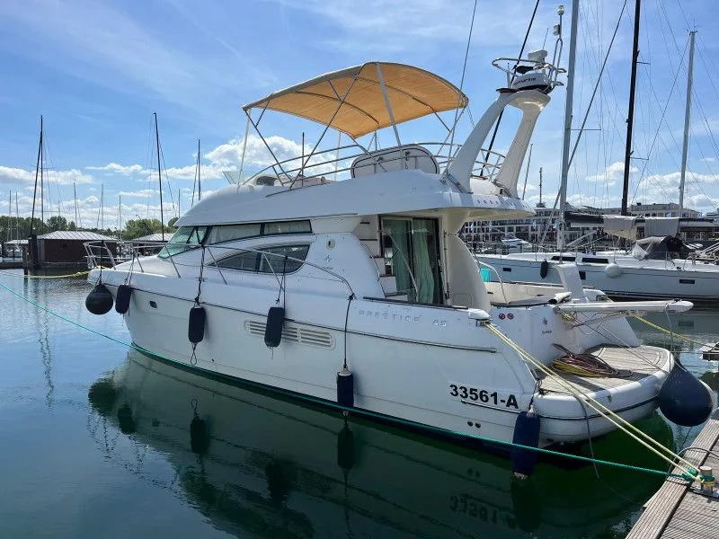 Prestige Jeanneau Prestige 46 Fly used - photo 1
