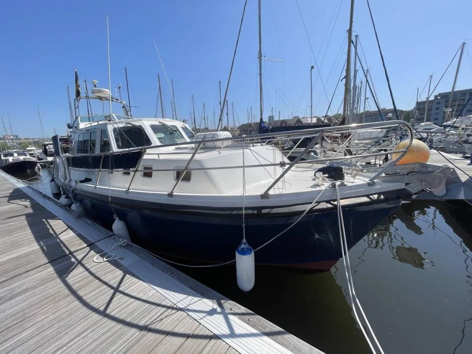 Aquastar Ocean Ranger 38 Aft Cabin used - photo 1