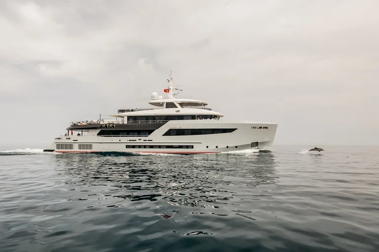 Bering Yachts Bering 145