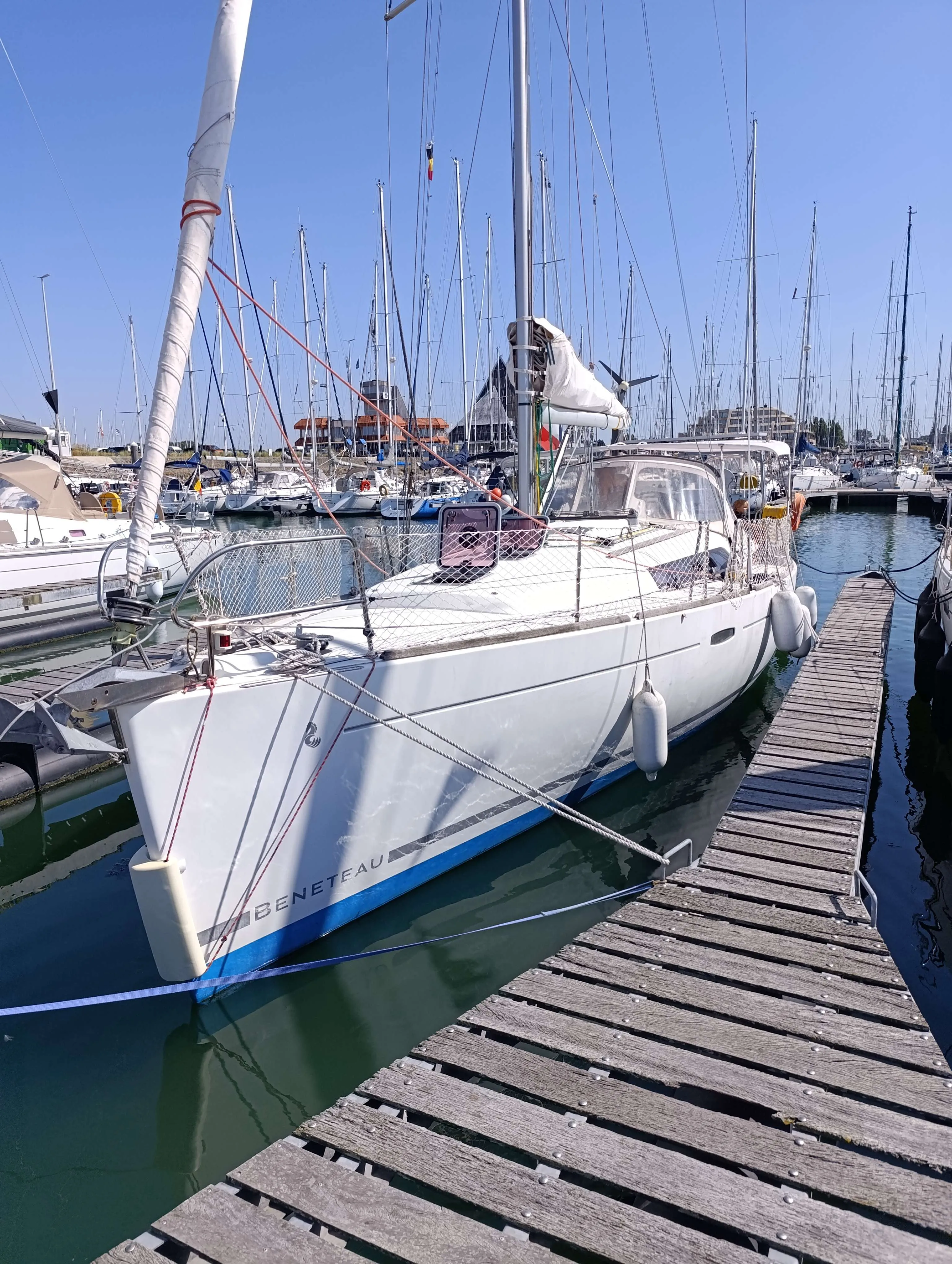 Beneteau OCEANIS 37 used - photo 1