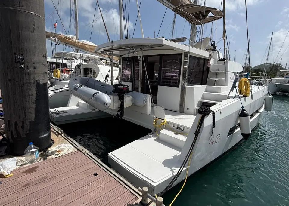 Catana Bali 4.3 used - photo 1
