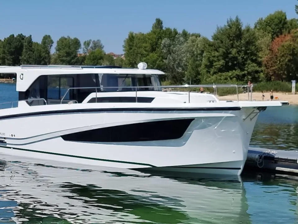 Delphia 10 Sedan gebraucht - Foto 1