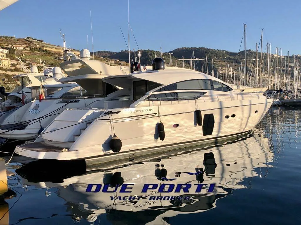 Pershing 64 used - photo 1