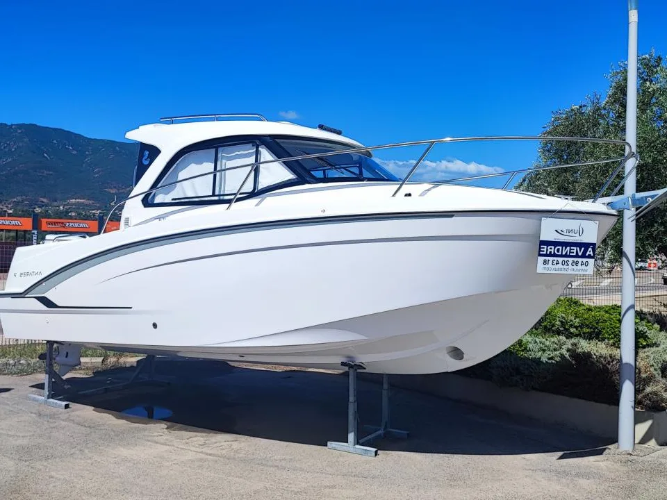 Beneteau Antares 7 Cruising usato - foto 1