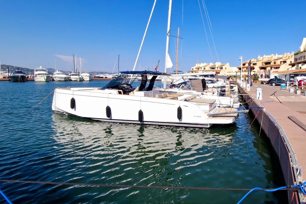 Pardo Yachts 43 used - photo 1