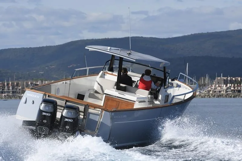 Rhéa Marine 32 open used - photo 1
