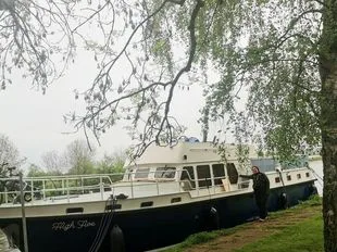 High Five widebeam boat used - photo 1