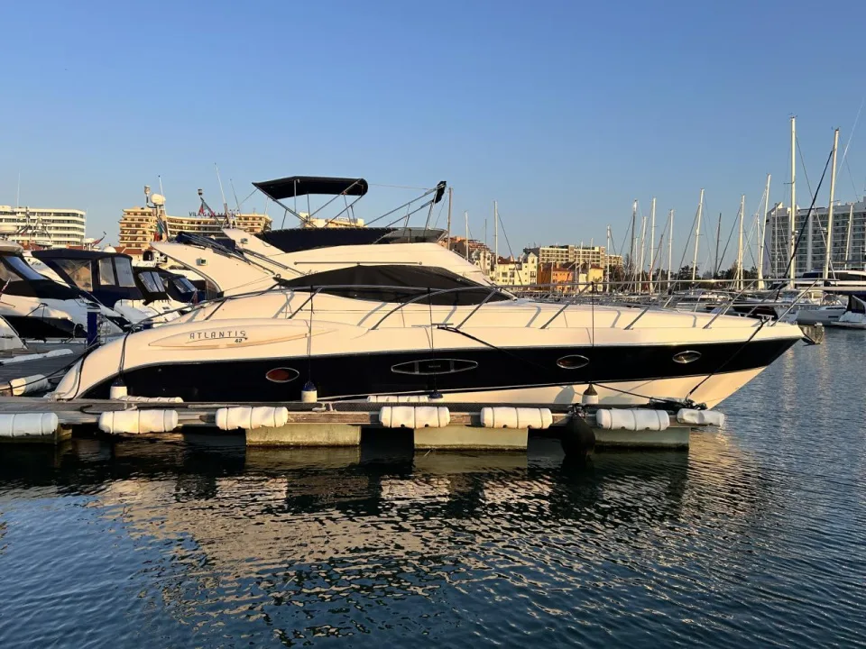 Atlantis 42 used - photo 1