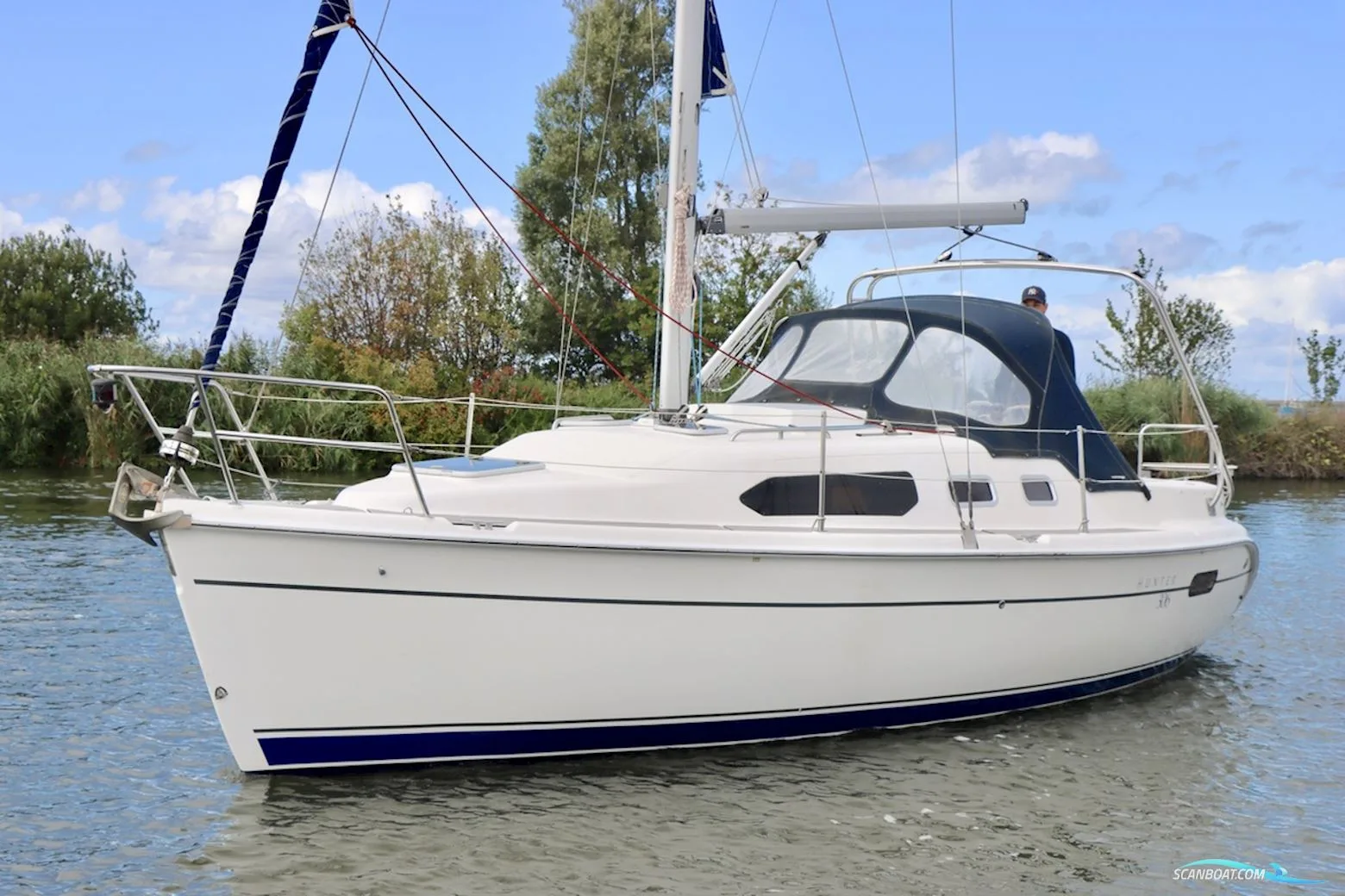 Hunter 306 used - photo 1