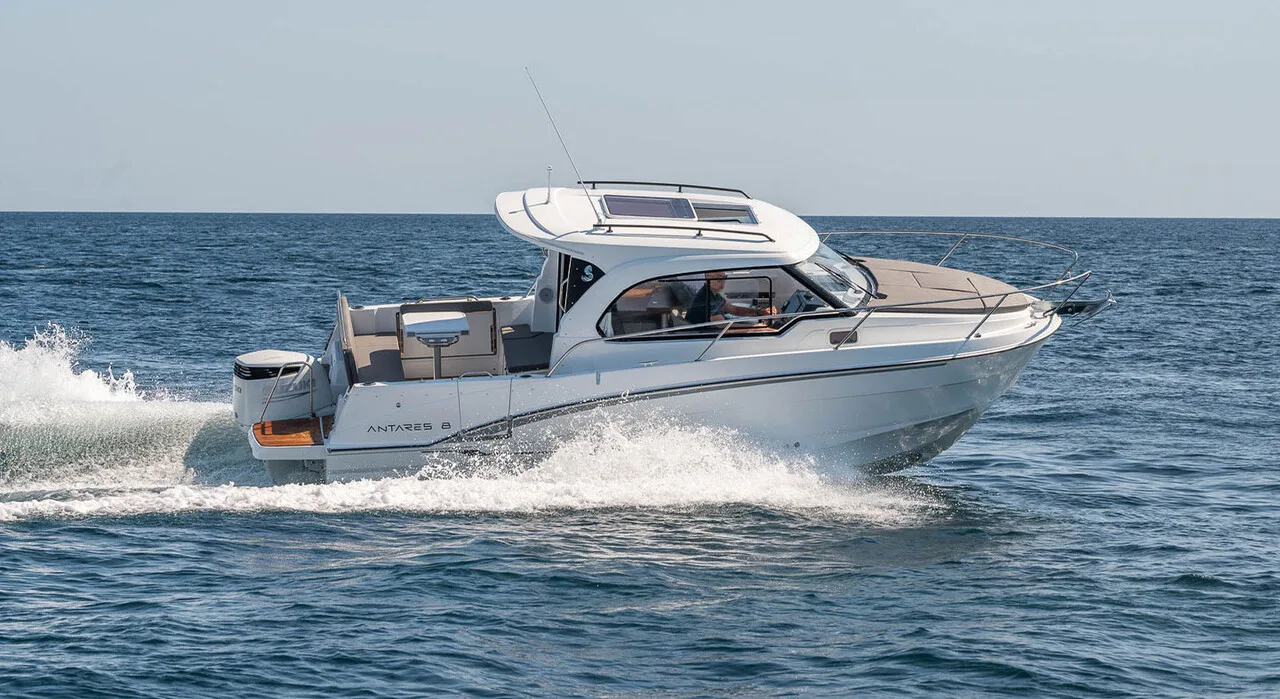 Beneteau 8 OB usato - foto 1