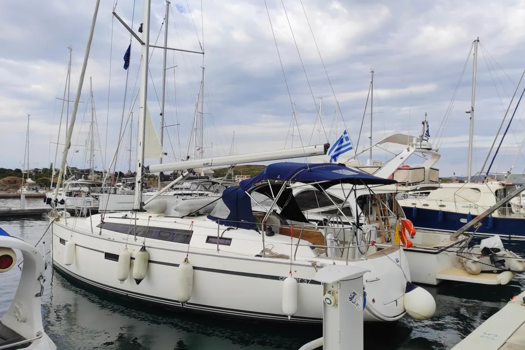 Bavaria Yachts Cruiser 37 used - photo 1