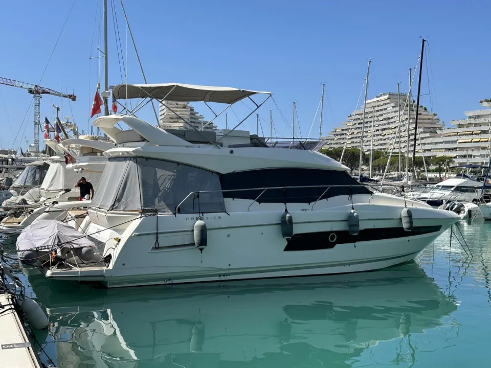 Prestige 460fly used - photo 1