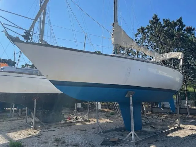 Olympic Yachts Carter 33 used - photo 1