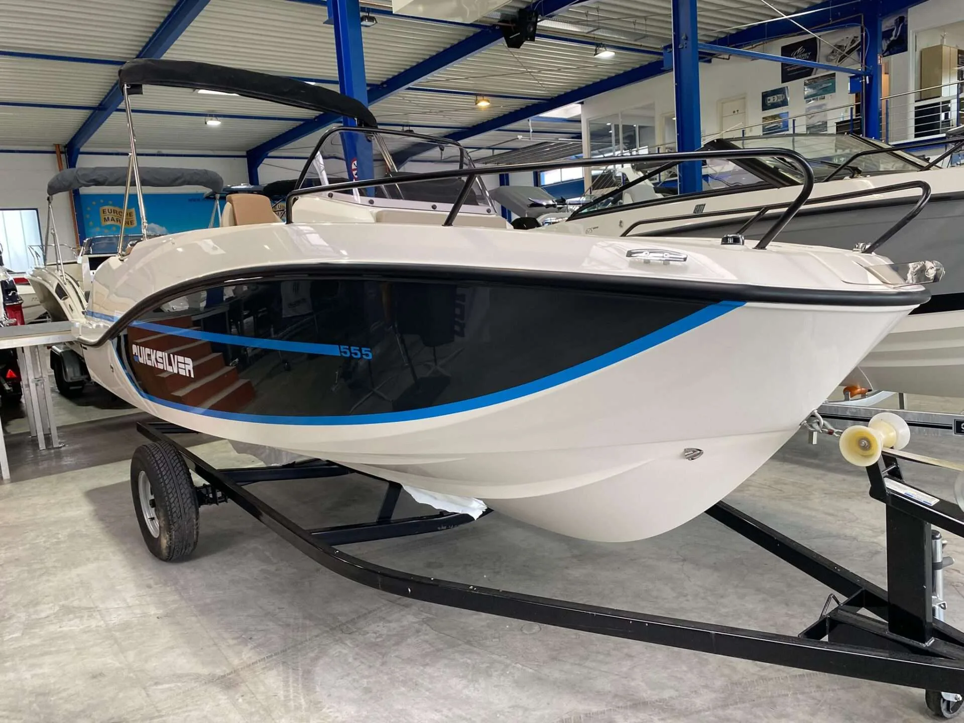 Quicksilver ACTIV 555 OPEN used - photo 1
