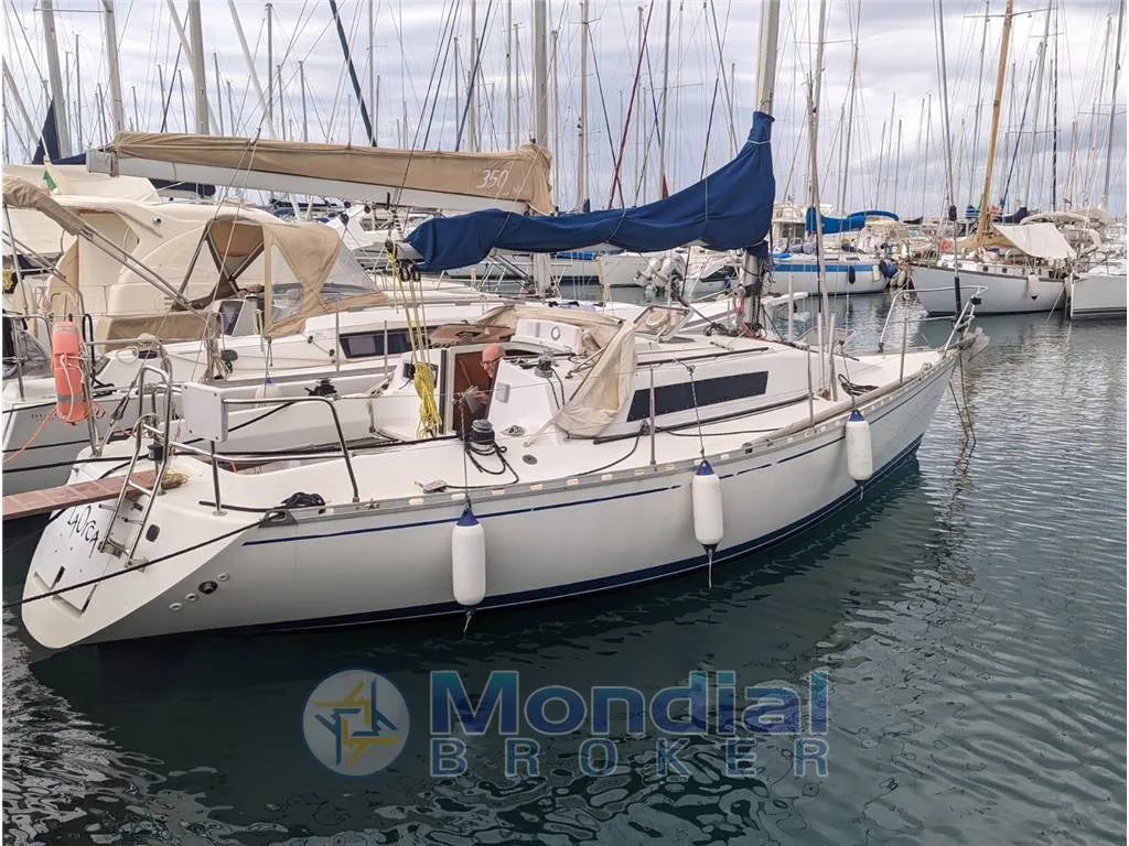 Beneteau FIRST 30 E d'occasion - photo 1