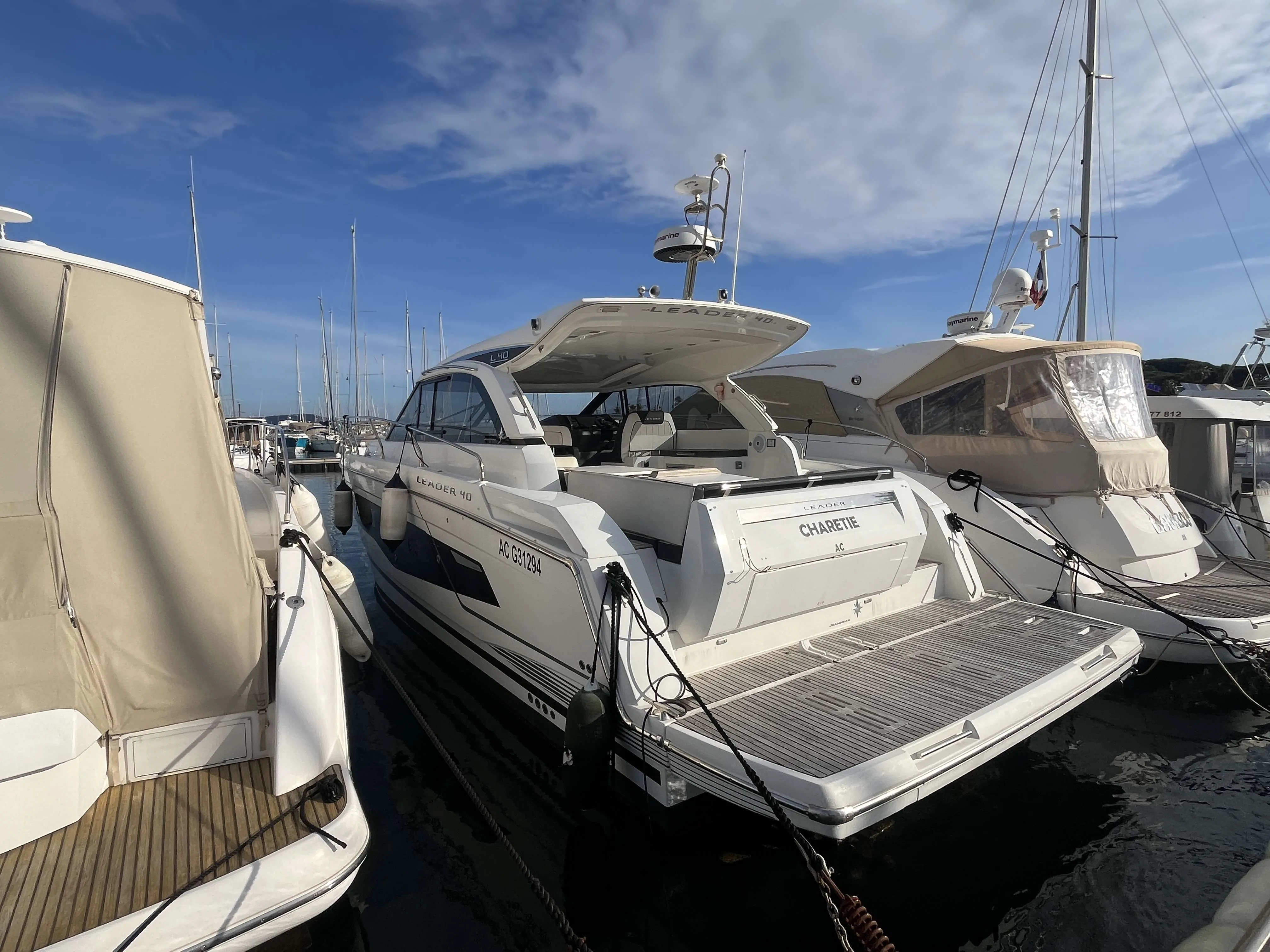 Jeanneau LEADER 40 used - photo 1