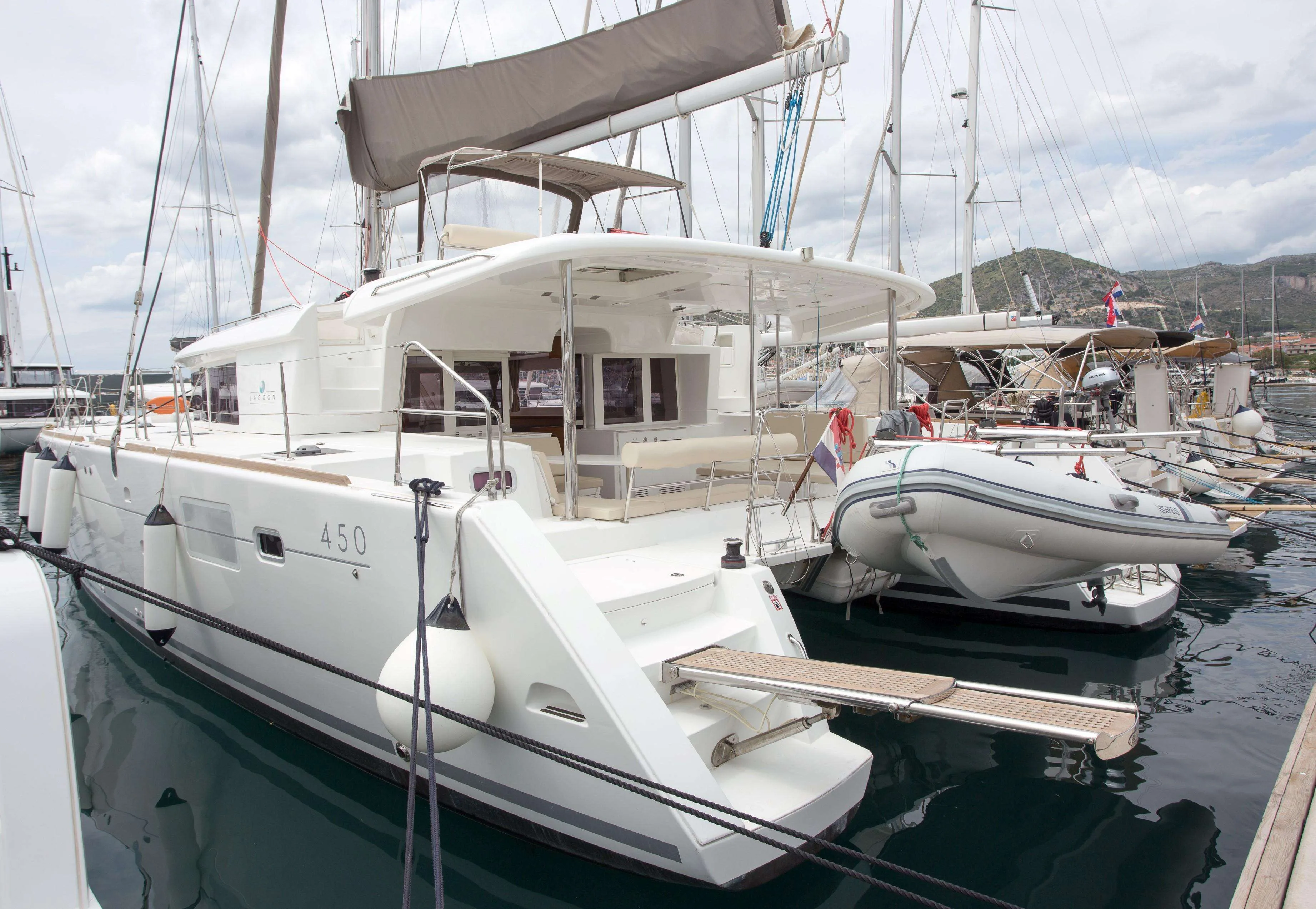 Lagoon 450 F gebraucht - Foto 1
