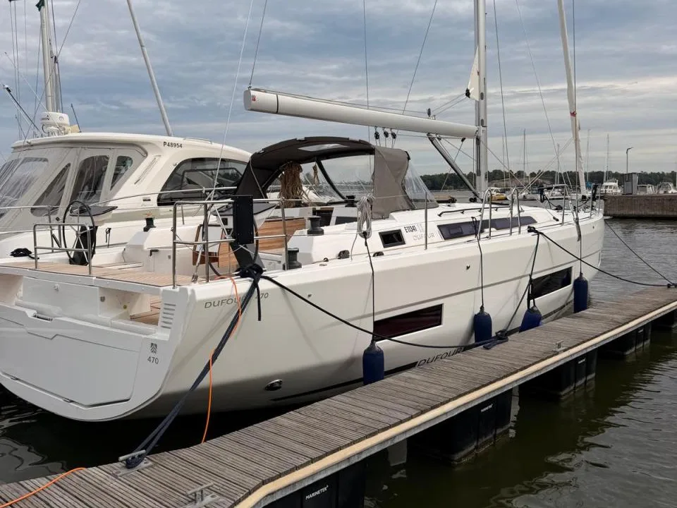 Dufour 470 used - photo 1