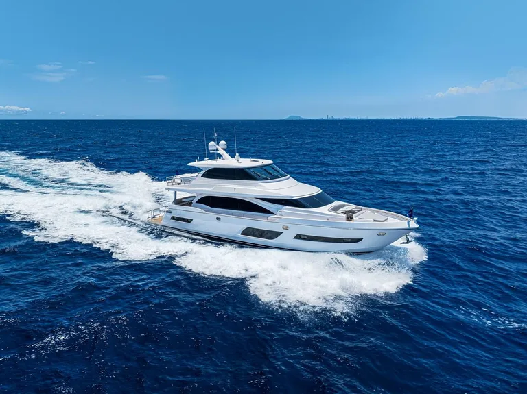 Horizon E75 Skylounge