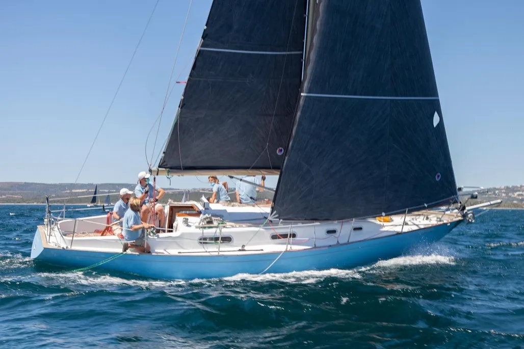 Contessa 32 used - photo 1