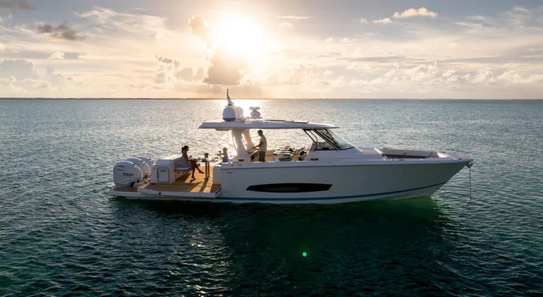Regal Boats 43 SAV
