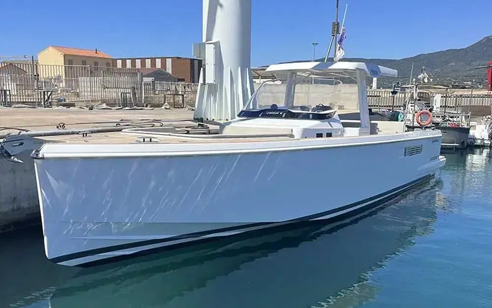 Fjord 38 Open used - photo 1