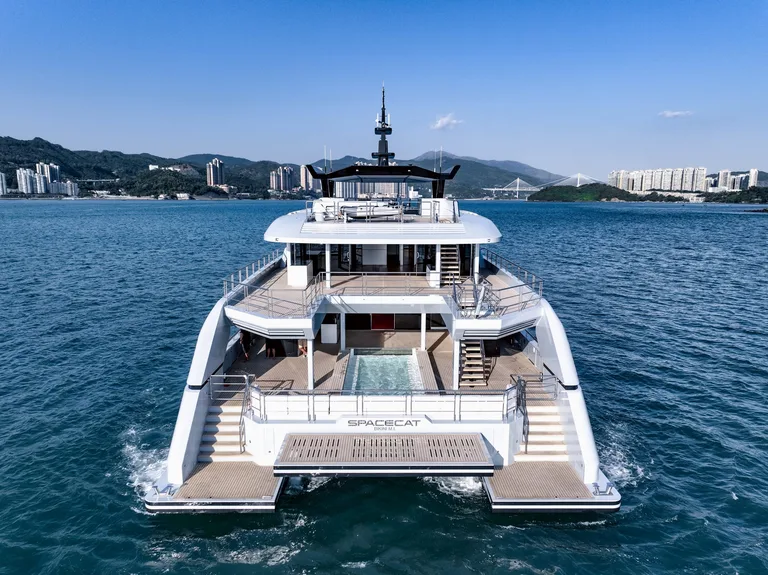 SilverYachts SPACECAT 36M