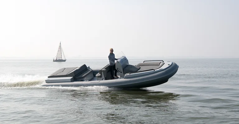 Xtenders 8.0m Guest Tender