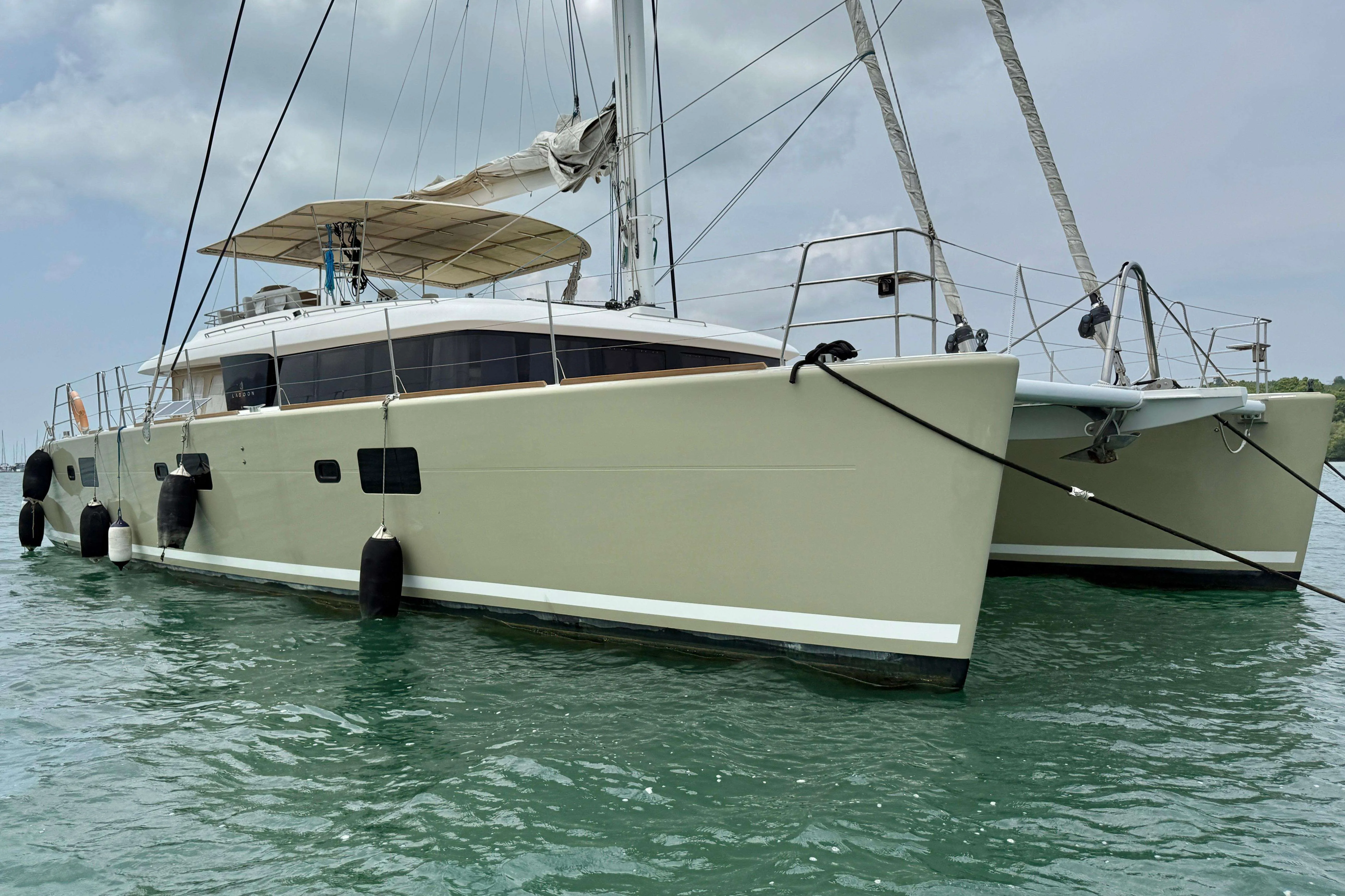 Lagoon 620 gebraucht - Foto 1
