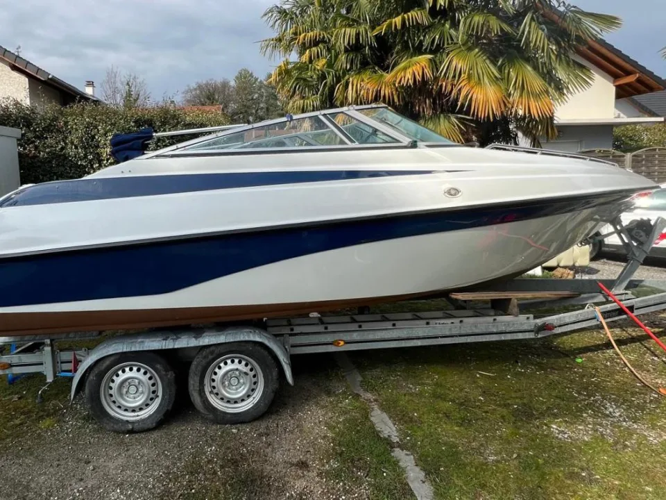 Crownline 205CCR used - photo 1