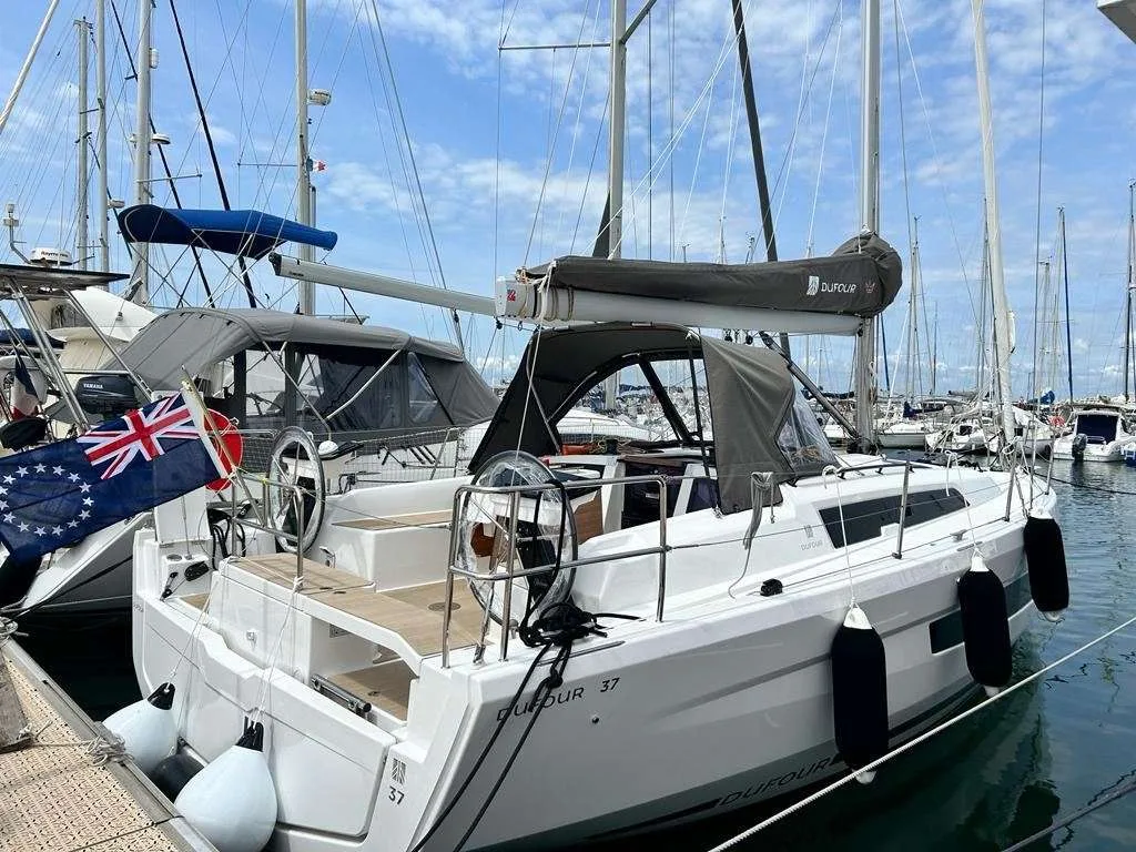 Dufour 37 gebraucht - Foto 1