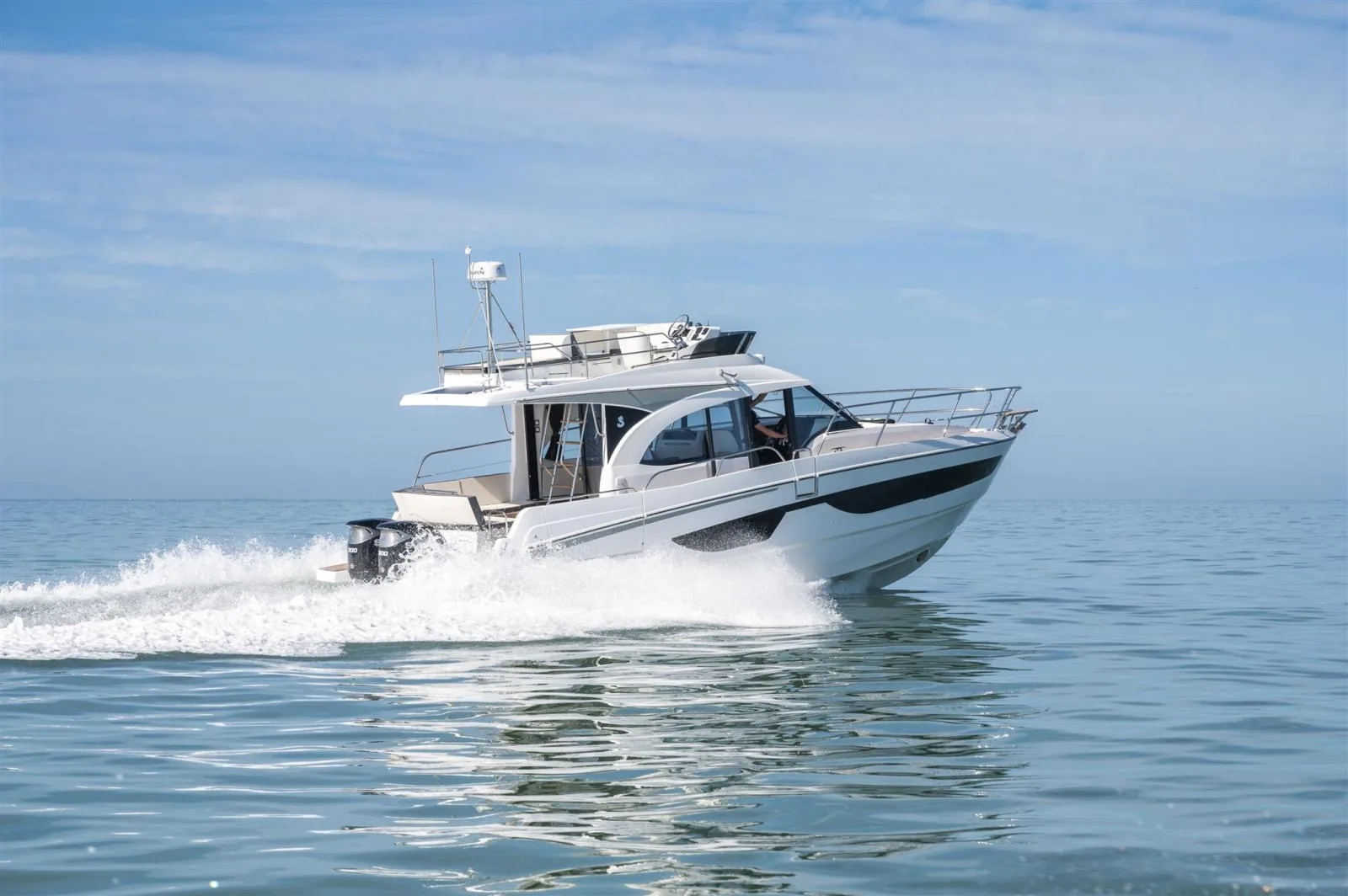 Beneteau Antares 11 fly d'occasion - photo 1