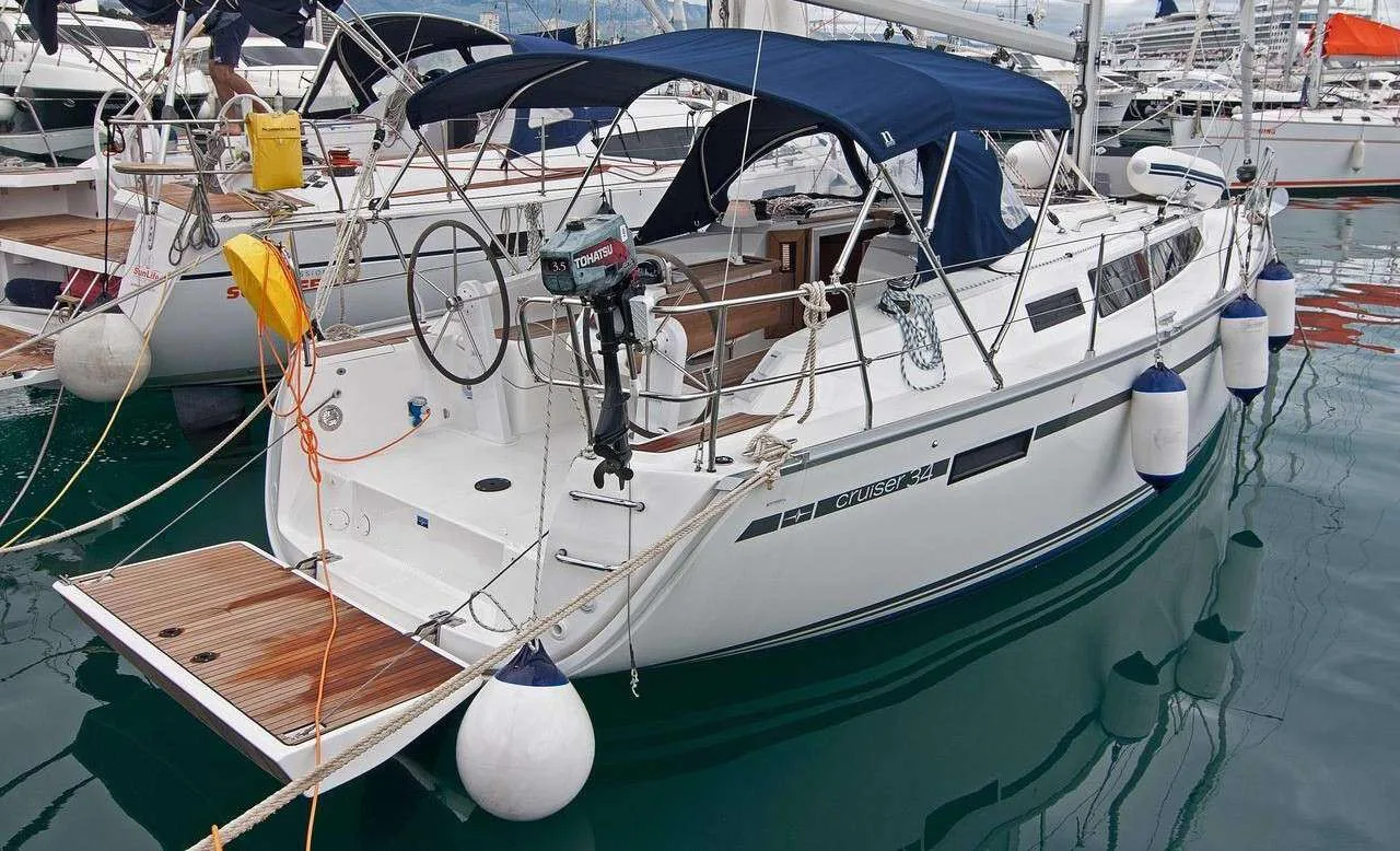 Bavaria Yachts CRUISER 34 used - photo 1