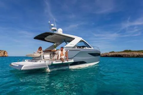 Jeanneau DB-37 used - photo 1