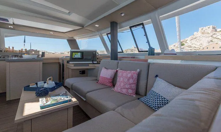 Fountaine Pajot Astrea 42 used - photo 1