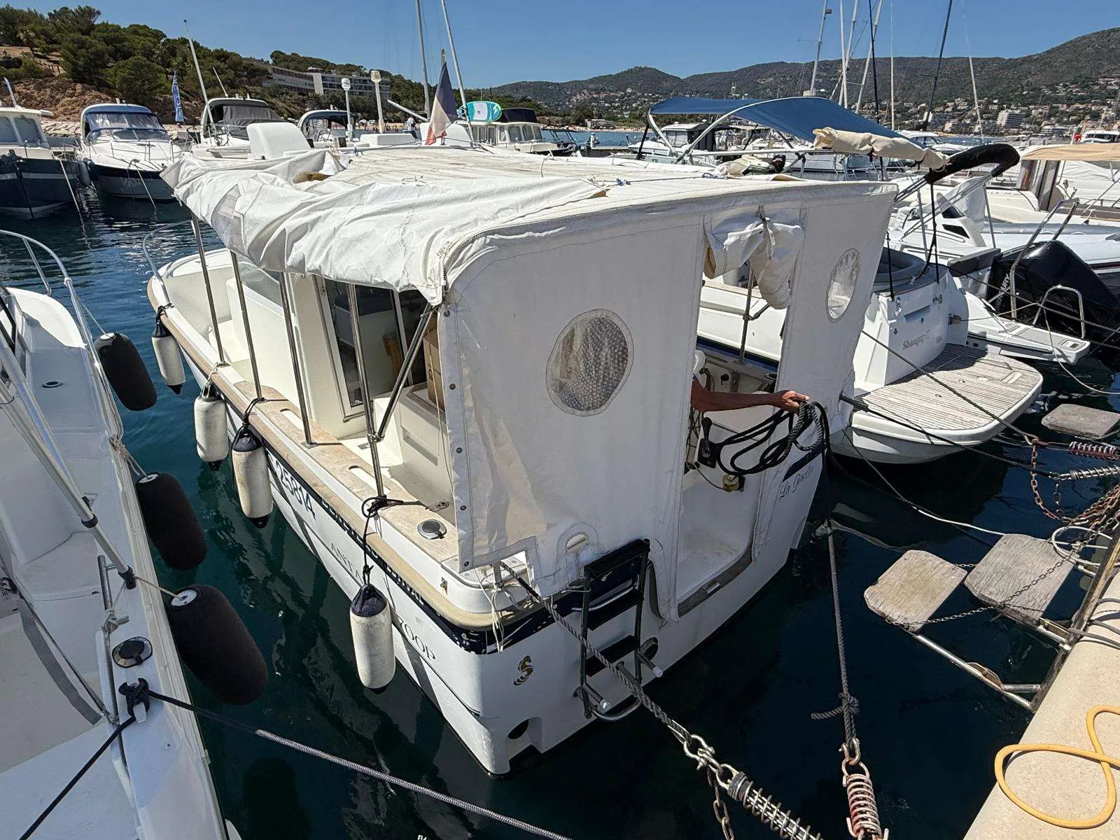 Beneteau ANTARES 700 PECHE usato - foto 1