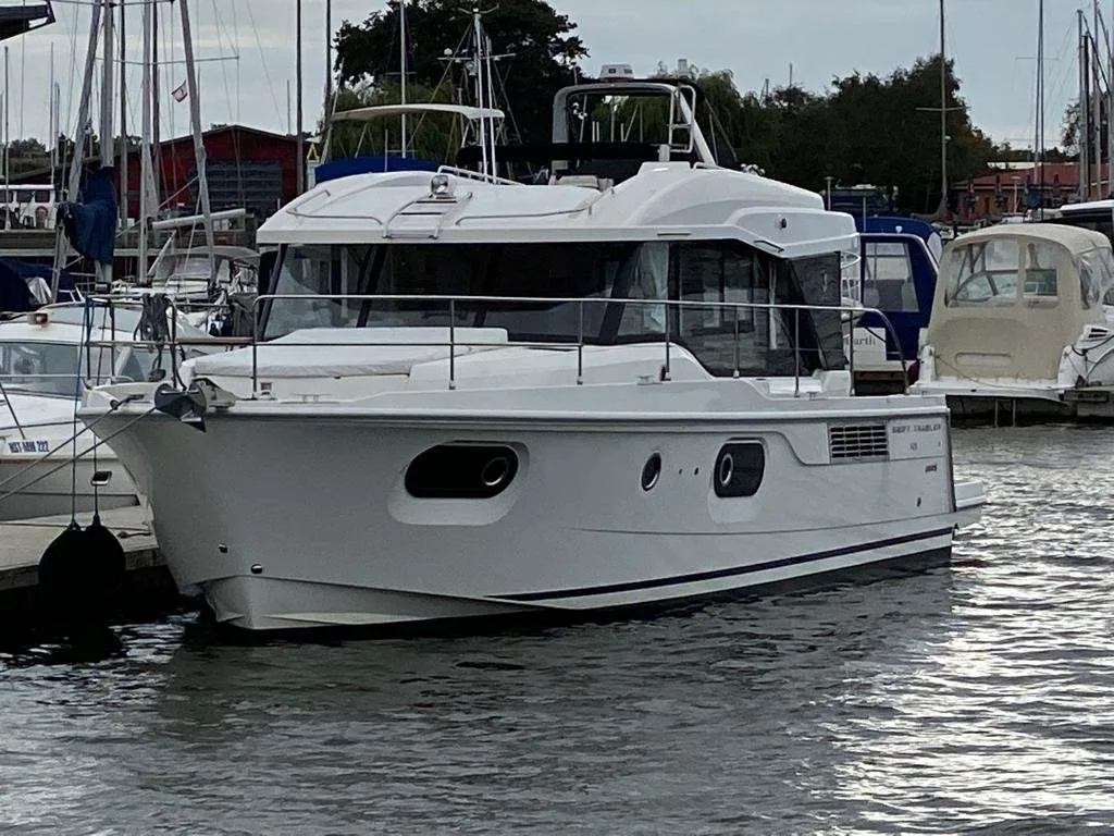 Beneteau SWIFT TRAWLER 41 SEDAN usato - foto 1