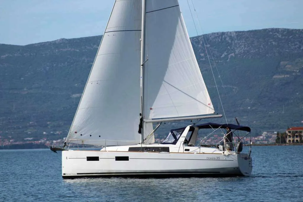 Beneteau OCEANIS 35 usato - foto 1