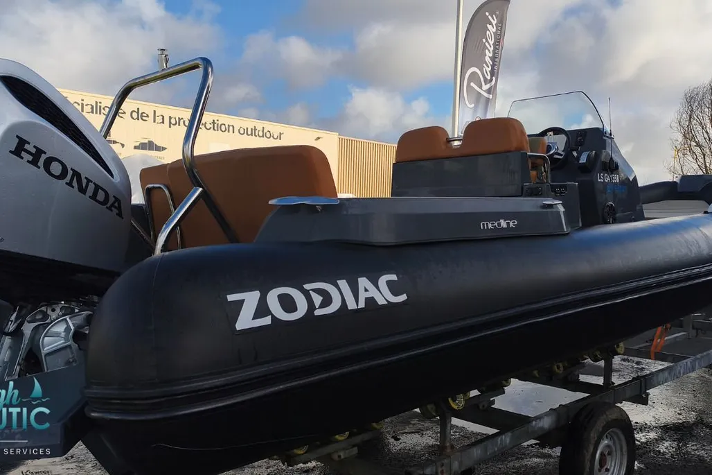 Zodiac Medline 7.5 d'occasion - photo 1