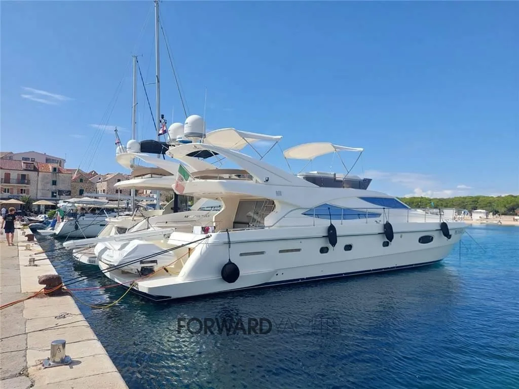 Ferretti Yachts FERRETTI 620 usato - foto 1