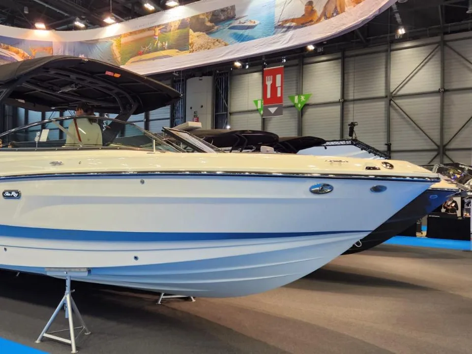 Sea Ray SLX 260 US gebraucht - Foto 1