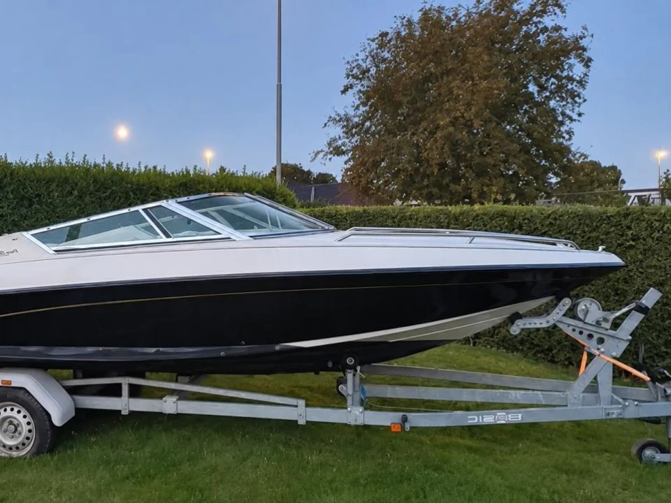 Crownline 182 CD used - photo 1