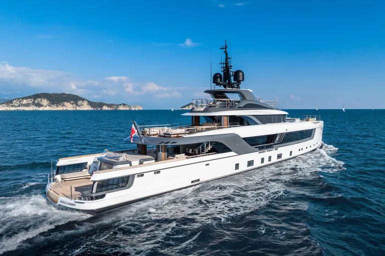 Admiral Yachts S-Force 55
