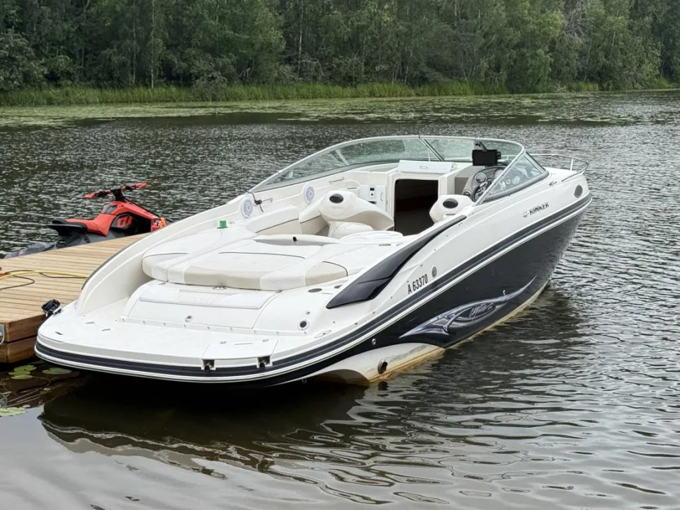 Rinker Captiva 246 CC used - photo 1