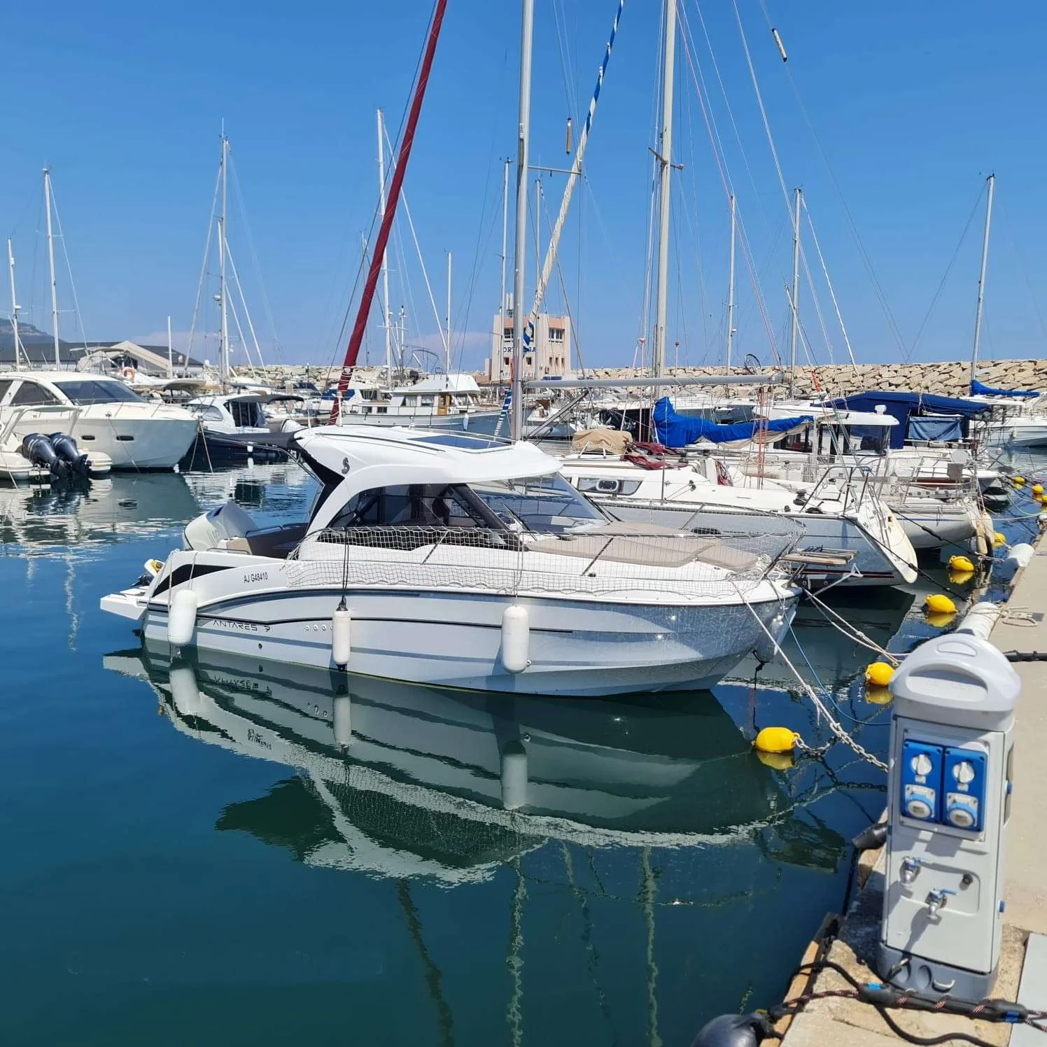 Beneteau ANTARES 7 OB usato - foto 1